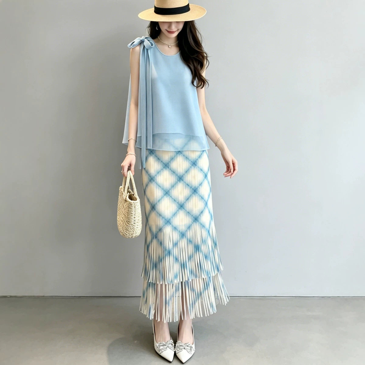 三宅2026新款女装套装直播热卖肩带无袖T恤流苏半身裙度假两件套