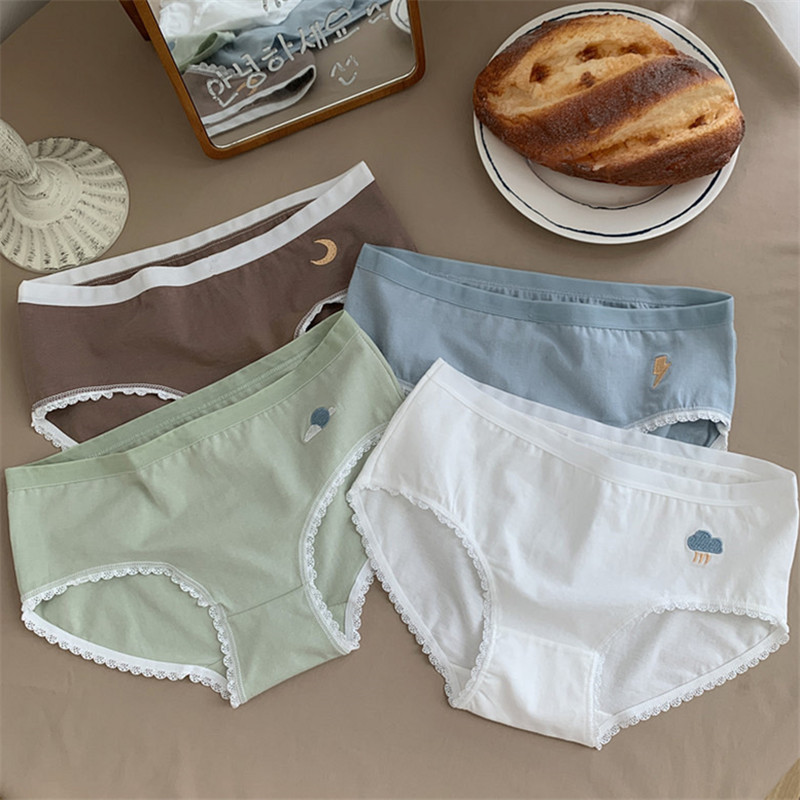 Real shooting special price not reduced briefs girl underwear pure cotton middle waist Lovely Japanese student underwear