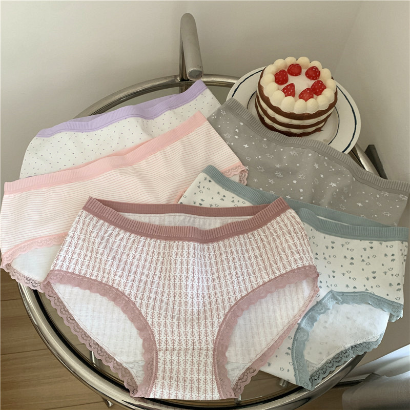 Japanese girl's idyllic pure cotton underwear student printed elastic color matching