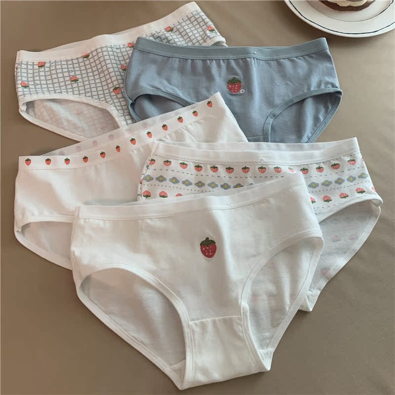 Real shooting undiminished underwear female cotton Japanese cute low waist girl lattice strawberry cotton student