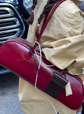 2026秋冬新款韩国小众设计onuk同款单肩包大容量ins腋下包法棍包