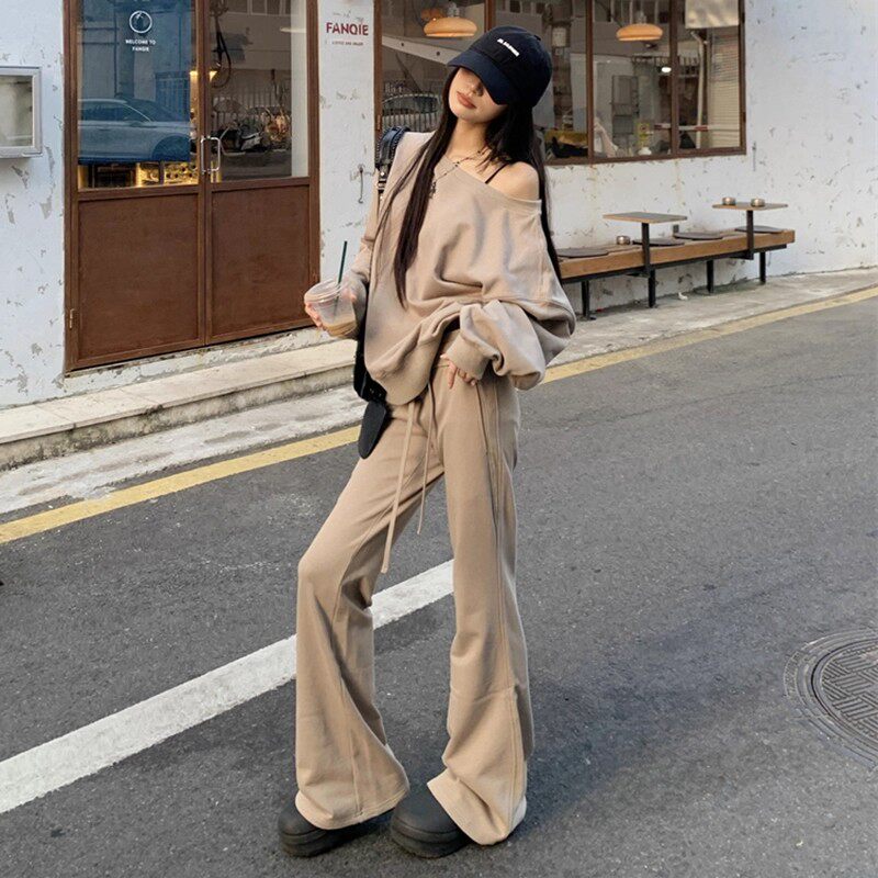 NIUGUGU休闲套装女秋季斜肩长袖卫衣显瘦上衣喇叭裤两件套,女装/女士精品,时尚套装,淘宝优惠券,粉丝福利购,淘宝优惠卷