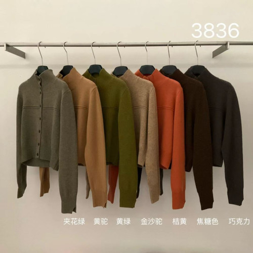 VerdeOssido-冬上新高领单排扣宽松保暖毛衣3836