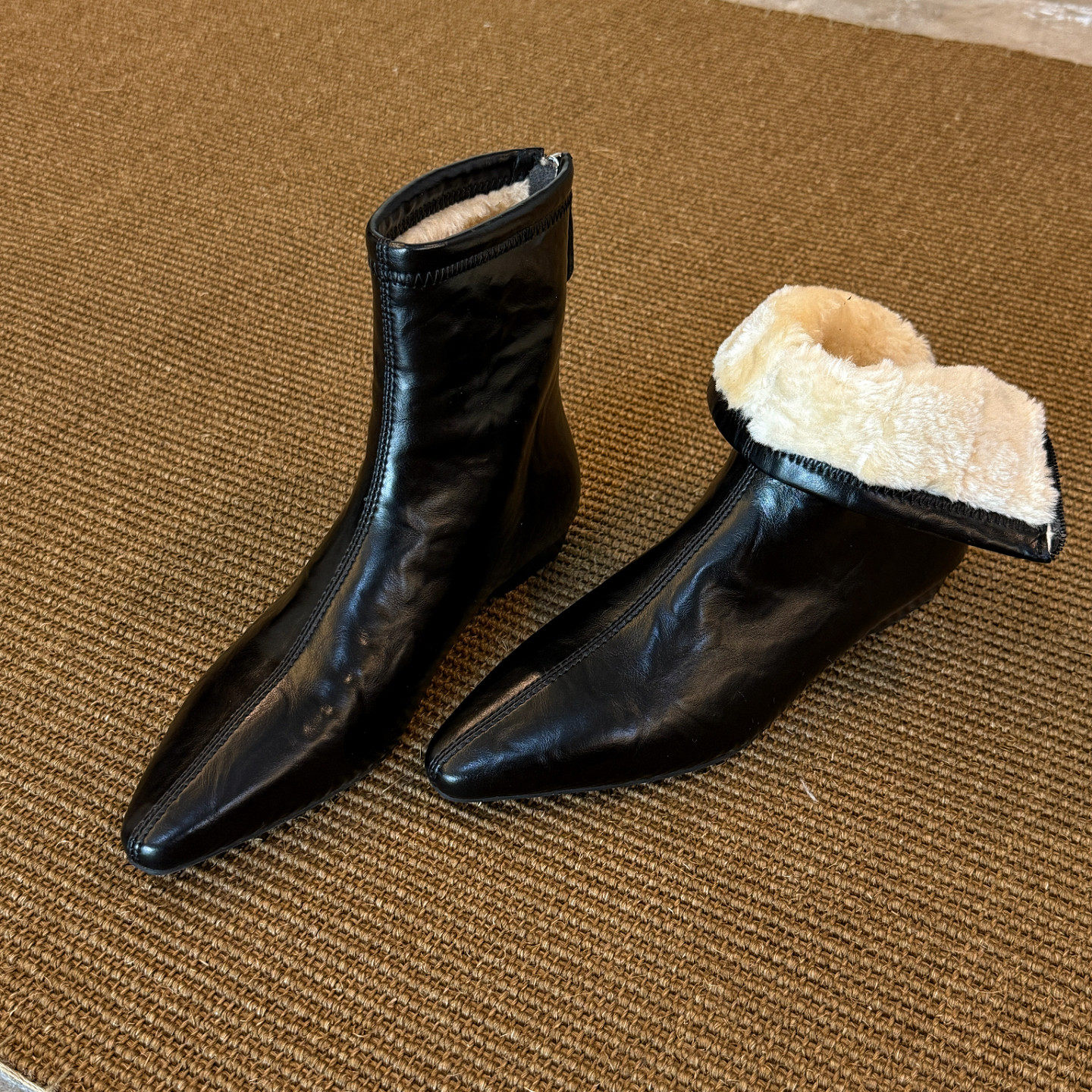 坡跟瘦瘦靴平底小短靴女2cm