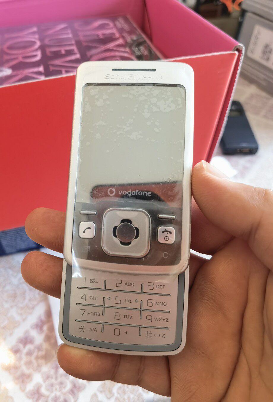 索尼爱立信 t303 欲望都市礼盒版 库存全新全套