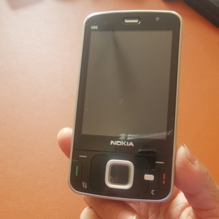 功能好 成色新 诺基亚N96实拍图 上下双滑