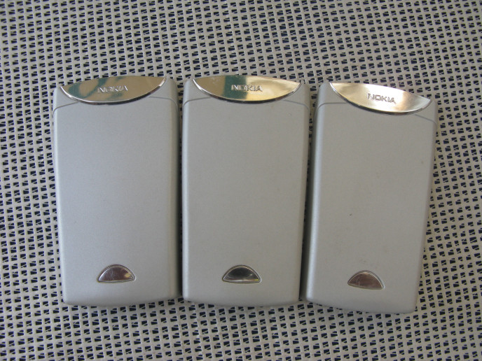 诺基亚 8310 原装后盖 成色不错 特价 限购一个 实拍图