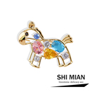 彩色水晶小马驹胸针女2025新款 高级感轻奢百搭小众设计感别针配饰