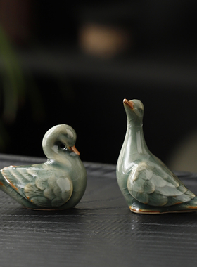 哥窑精品茶宠茶桌可爱鸭子摆件茶水可养茶玩盖置茶道配件茶台饰品