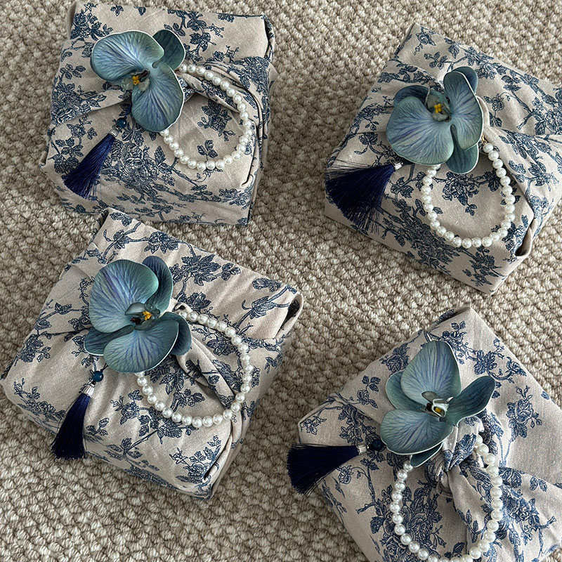 婚礼姐妹团伴手礼中式风吕敷礼盒