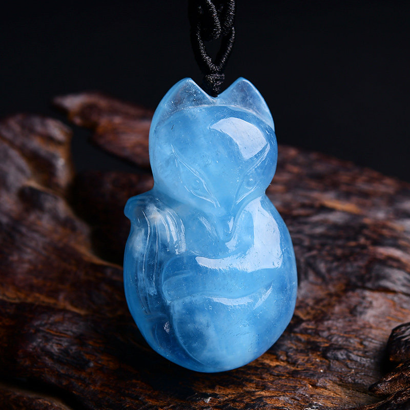 天然海蓝宝狐狸吊坠九尾狐蓝水晶小狐狸项链女挂件饰品礼物