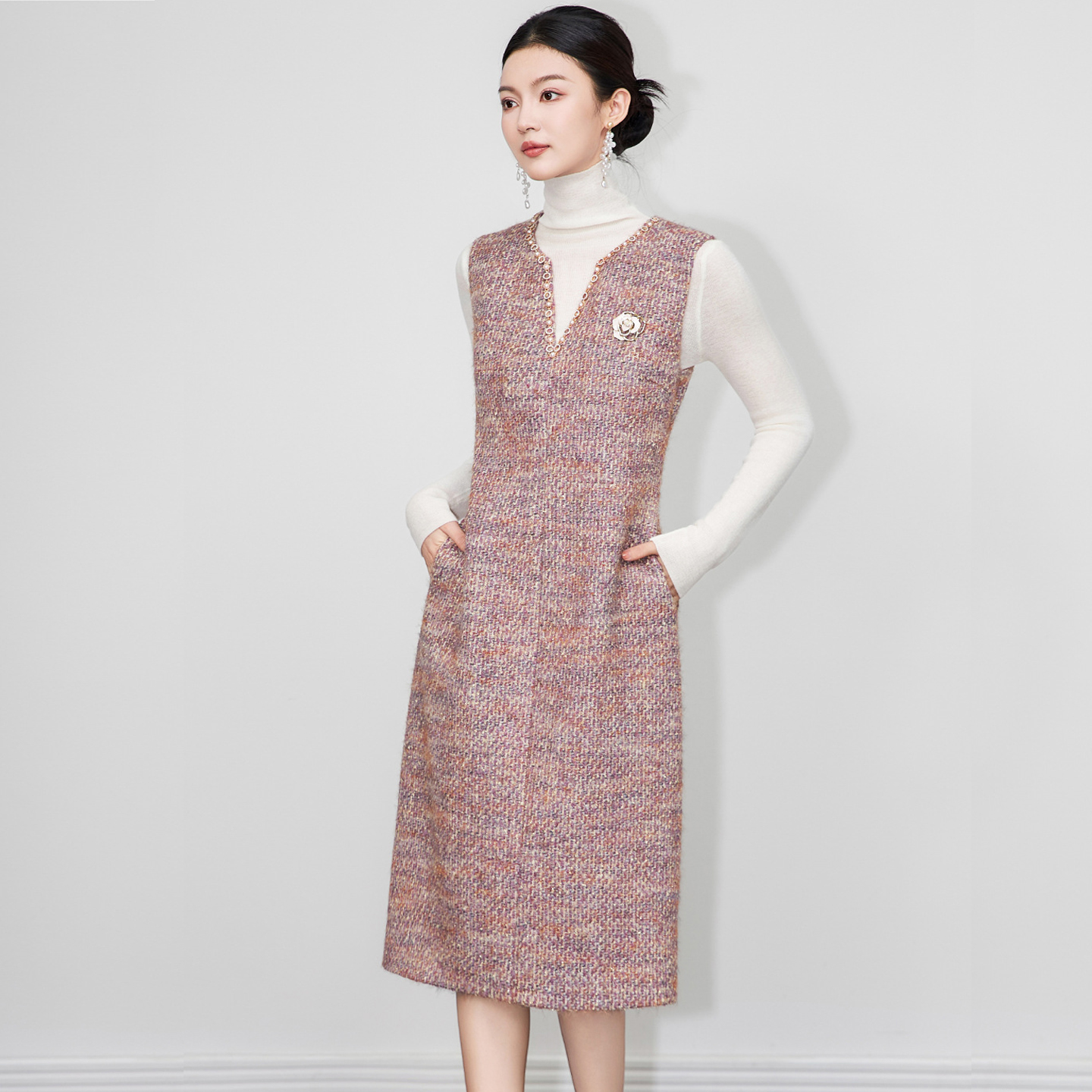 秋冬新款时尚钉珠V领羊毛粗花呢显瘦中长款加厚无袖背心连衣裙女