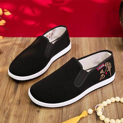 老北京布鞋轻便透气马年刺绣男鞋