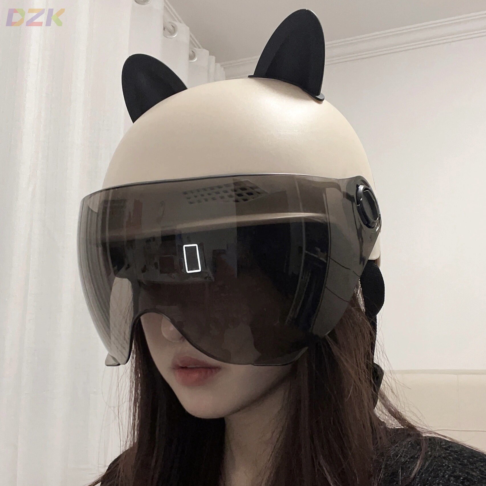 2024新款猫耳朵电动车头盔3c认证男女夏季骑行防晒安全帽四季通z7