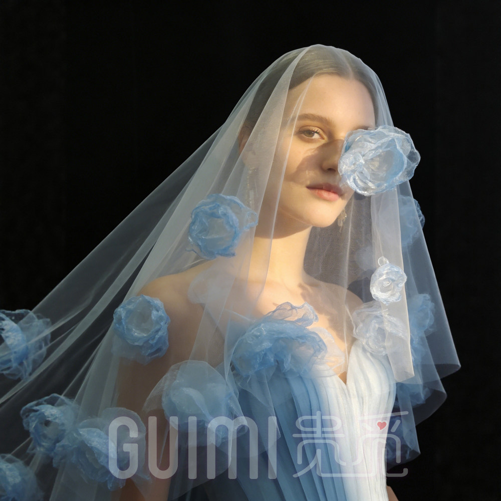手工浅蓝色花朵拖尾头纱新娘结婚礼服婚纱摄影样片旅拍化妆造型