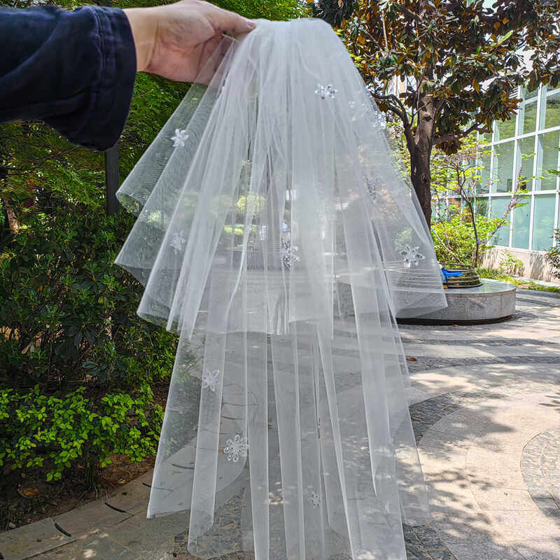 轻薄水晶头纱样品道具新娘主婚纱领短款双层亮闪森系超透韩国纱