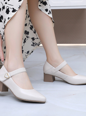 时尚单鞋春秋大码软底女鞋真皮粗跟玛丽珍鞋魔术贴小码323334大码