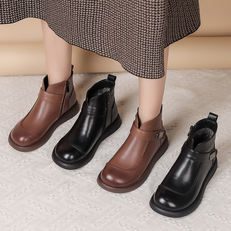 真皮软底妈妈鞋休闲鞋41秋冬时尚通勤工作鞋不累脚平底马丁靴加绒