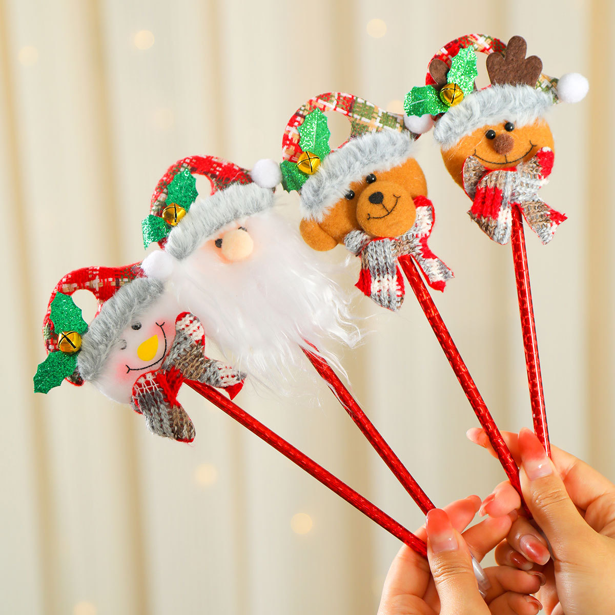 Christmasgiftcartoonfigurine