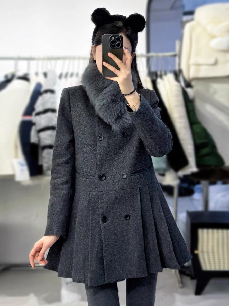 柏多伊俪6903法式狐狸毛领外套