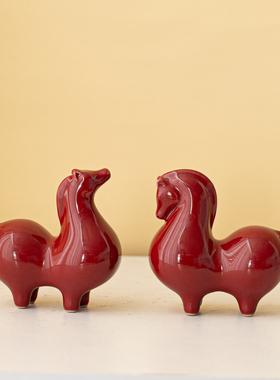 中式新款陶瓷红马飞腾摆件办公室唐马装饰品家居客厅卧室玄关简约