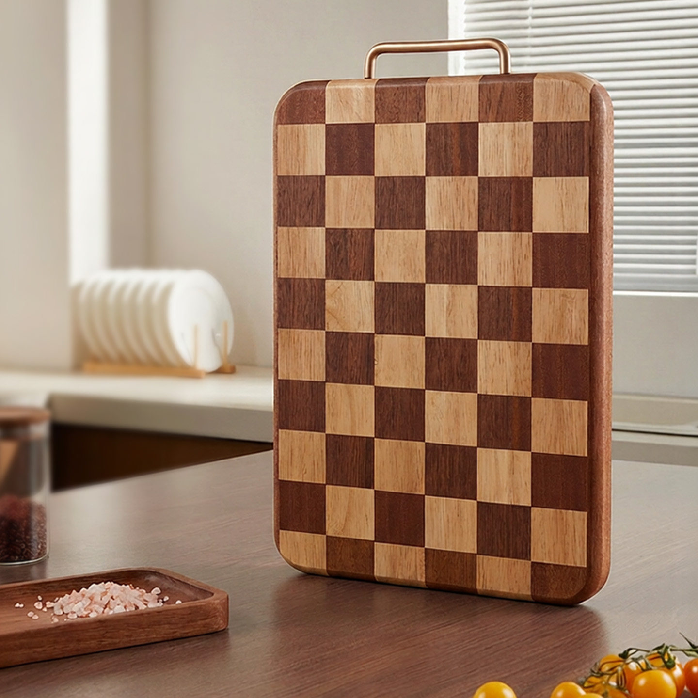 创意木质棋盘格砧板厨房专用抗菌防霉带手柄家用耐用乌檀木切菜板