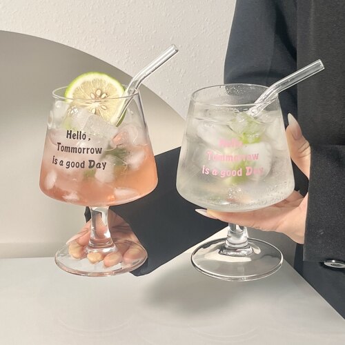 少女心手绘韩风高级甜品香槟杯