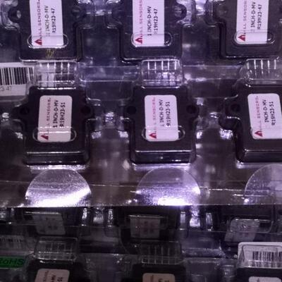 Sensors +-5inH2O微差压传感器:5 INCH-D-4V 原厂现货