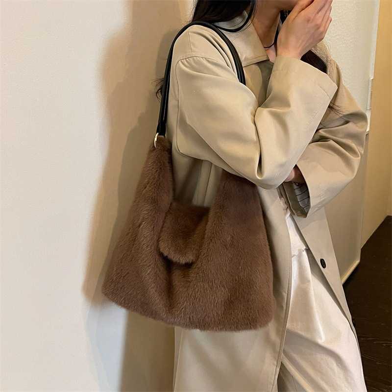 2026秋季新款高级感豹纹托特包女