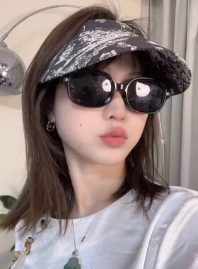 国潮复古印花发箍式贝壳空顶帽女