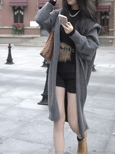 慵懒风灰色连帽针织开衫女秋冬新款宽松显瘦中长款毛衣外套上衣