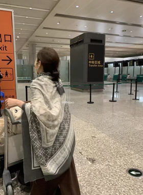 METWO 中古风灰色几何图案方巾披肩女2025秋季百搭休闲空调围巾