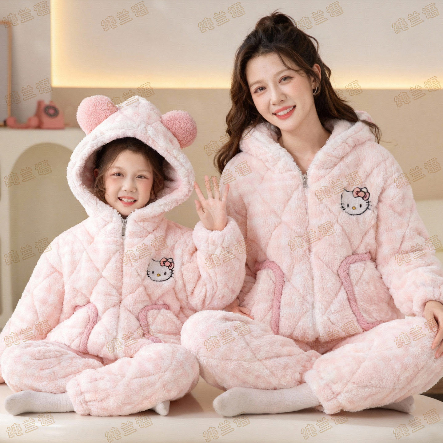 亲子睡衣2026新款冬季三层夹棉珊瑚绒加厚母女凯蒂猫儿童女童套装