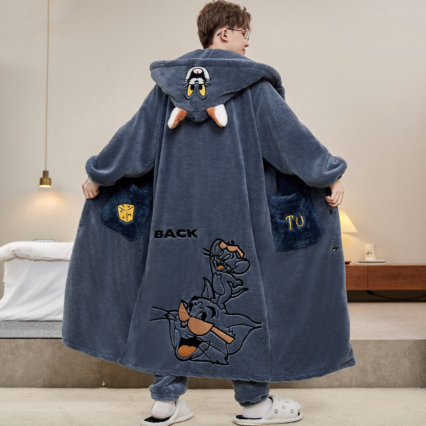 珊瑚绒睡衣男秋冬季猫和老鼠睡袍