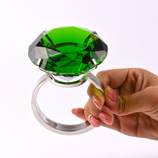 水晶超大钻戒80MM绿钻石大戒指 婚庆布景表演道具 结婚求婚纪念
