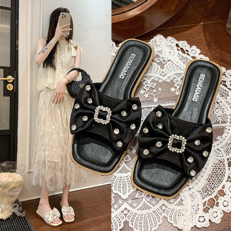 凉拖鞋女夏季外穿2026新款平底沙滩凉鞋时尚女士孕妇蝴蝶结一字拖