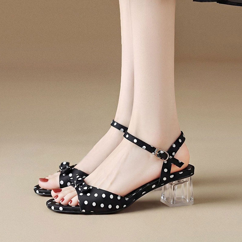 波点蝴蝶结高跟露趾凉鞋女款2026新款春夏季配裙子粗跟罗马水晶鞋
