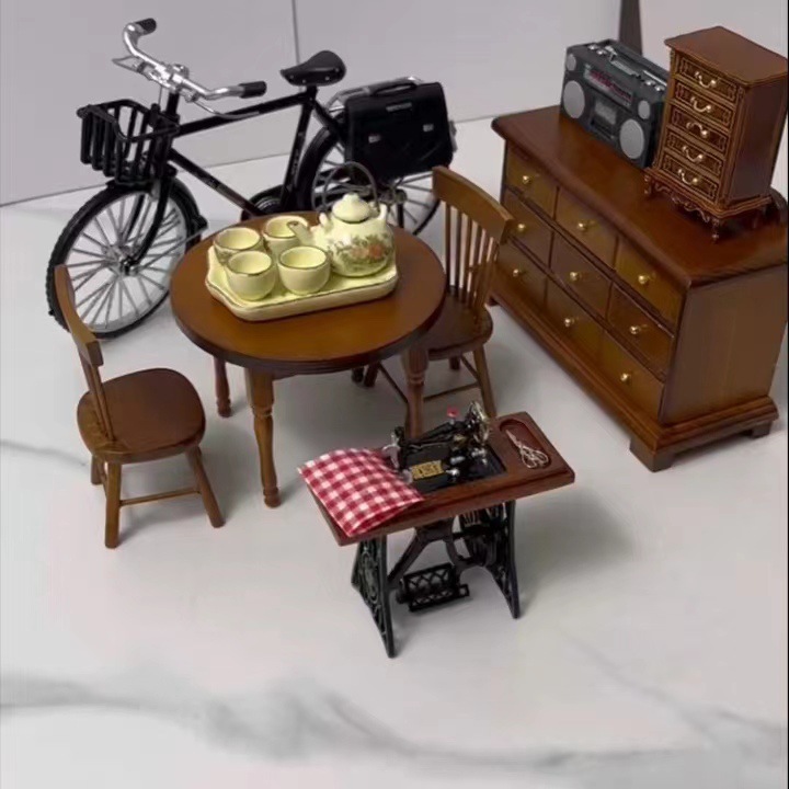 80年代复古场景自行车微缩模型