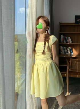 DAMEI大美 淡黄色短款小裙子 小飞袖褶皱设计打揽蓬蓬小乖连衣裙