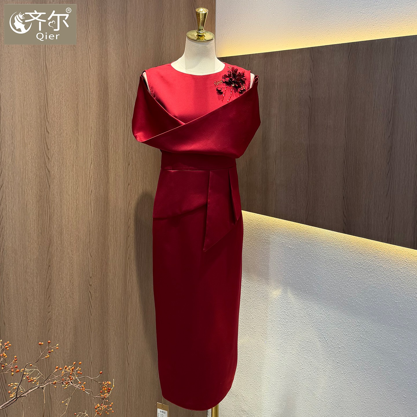 2026新款喜妈妈结婚宴晚礼服年轻气质高级感显瘦喜婆婆缎面敬酒服