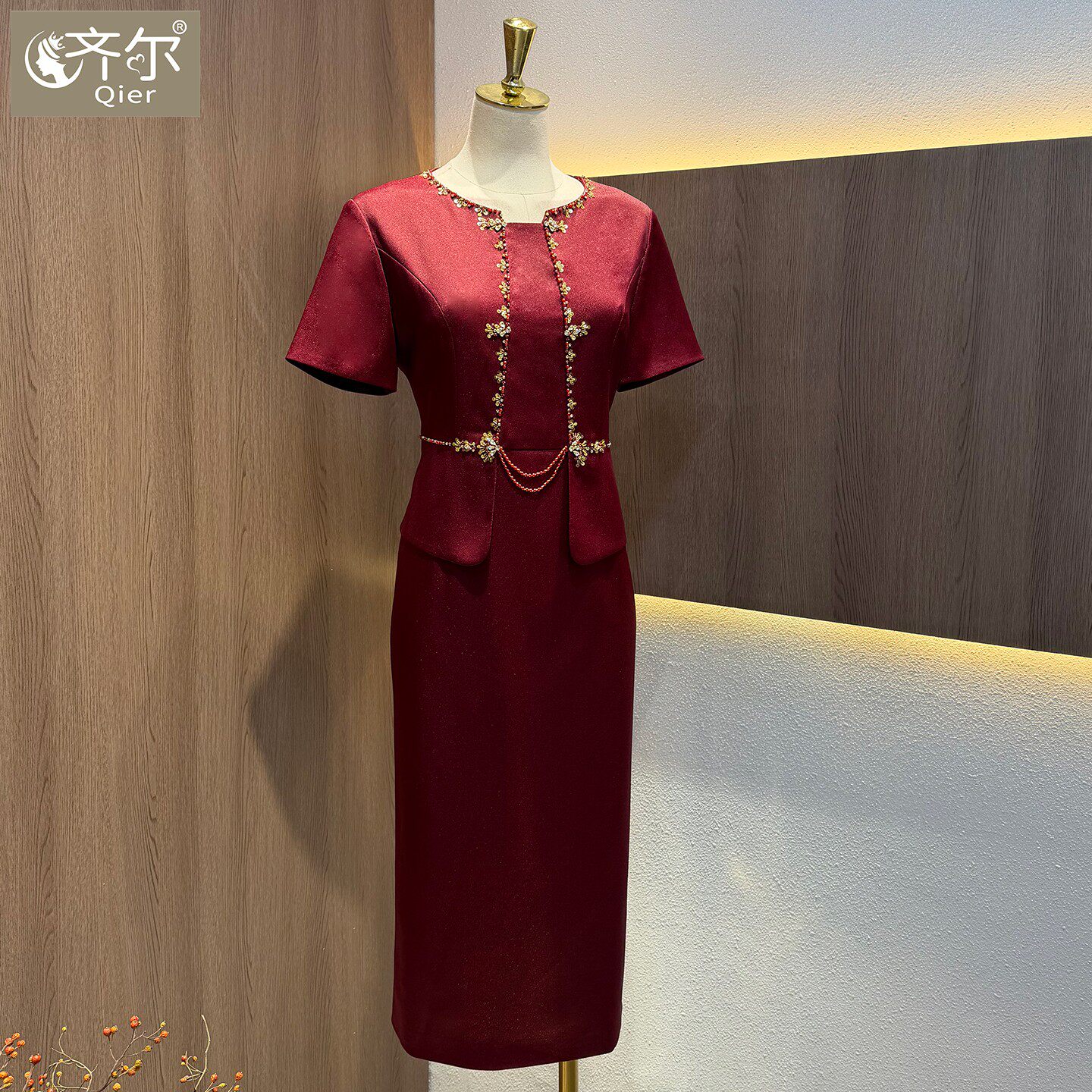 酒红喜婆婆婚宴装高端大气小个子妈妈装结婚假两件套装礼服裙年轻