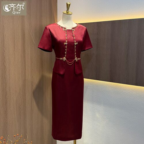 酒红喜婆婆婚宴装高端大气小个子妈妈装结婚假两件套装礼服裙年轻