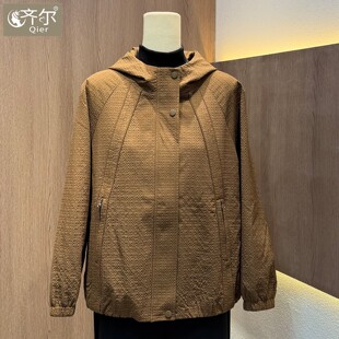 品牌时尚短款连帽风衣外套秋季妈妈宽松洋气上衣休闲中老年人女装