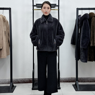 妈妈冬装貂绒外套气质高端40岁50中老年女士秋冬皮毛一体大衣短款