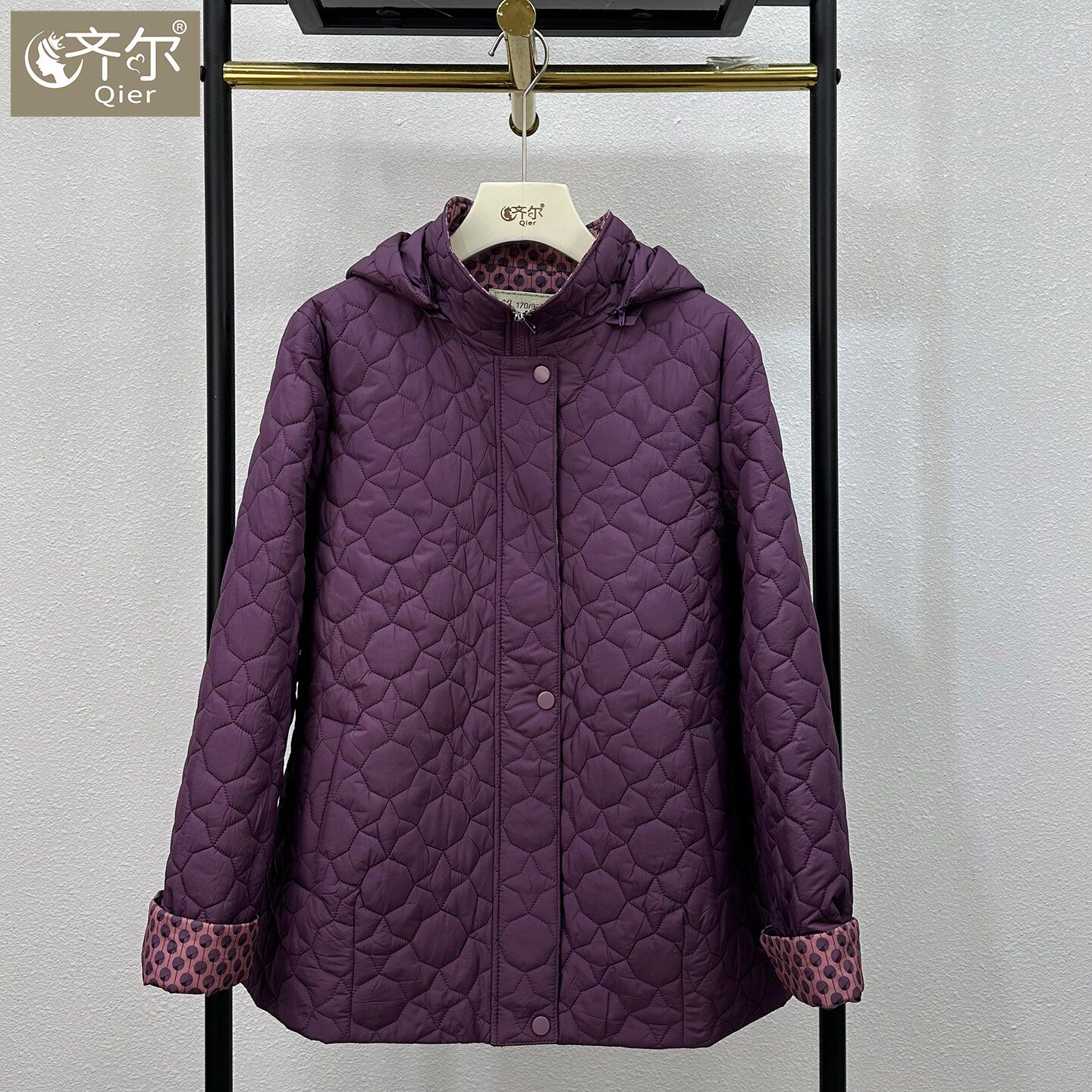 品牌中老年妈妈时尚薄款棉服外套2025秋冬新款连帽保暖显瘦棉袄