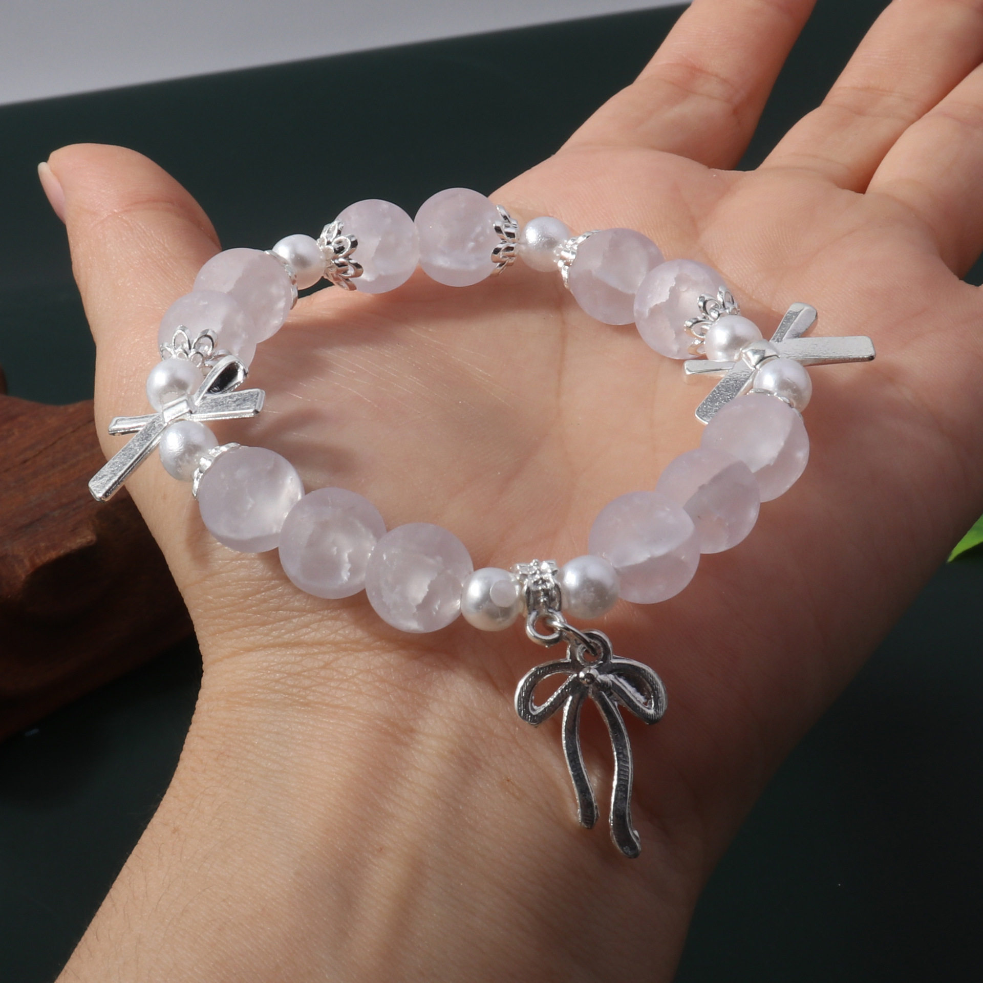 少女手链珍珠蝴蝶结手链女原创设计小清新简约百搭闺蜜月球珠手串