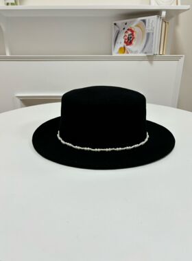 赫本风羊毛呢礼帽女秋冬法式复古平顶大檐帽子女英伦高级感爵士帽