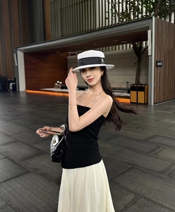 小香风平顶草帽女夏季防晒日系简约黑色织带遮阳帽度假优雅礼帽潮