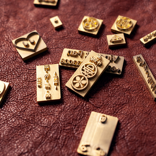 手机壳压字铜模定制