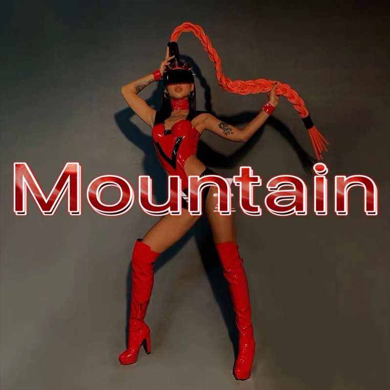 定制酒吧gogo演出服女红色长辫子国潮亮皮比基尼科技感夜店